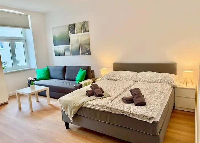 Daire Modern Renovated Near Center *